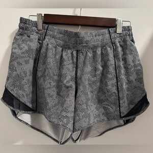 Lululemon Hotty Hot Short limited addition Seawheeze series size 12 tall